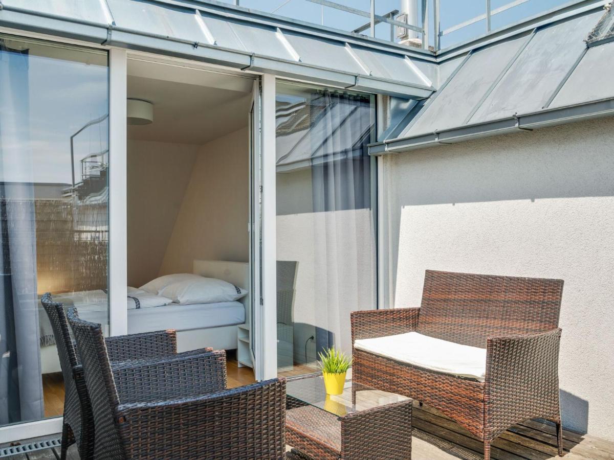 Elegant Apartment In Vienna With Patio Luaran gambar
